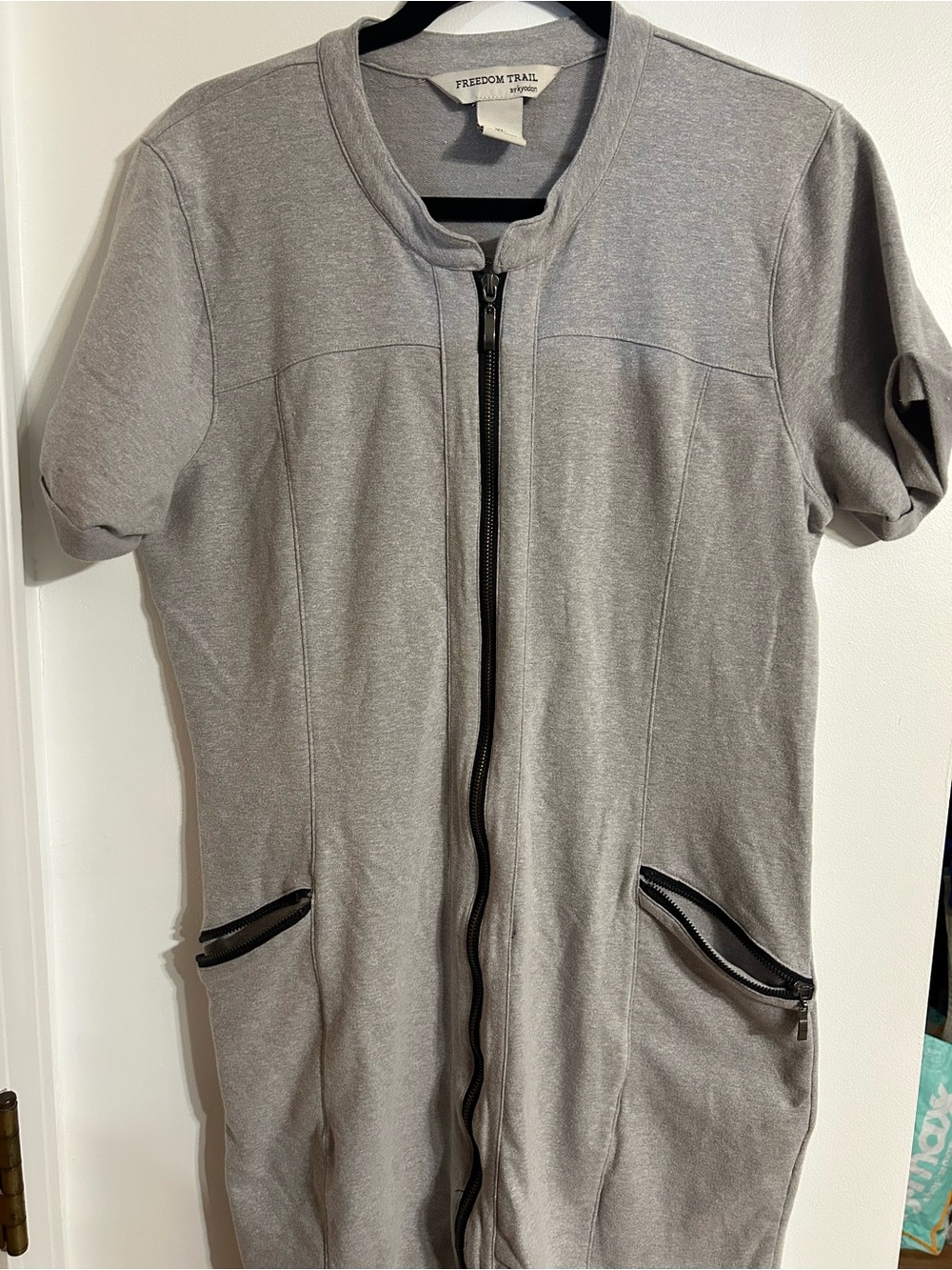 Freedom Trail Women's Lightweight Gray Zip-Front Shirt Jacket Dress